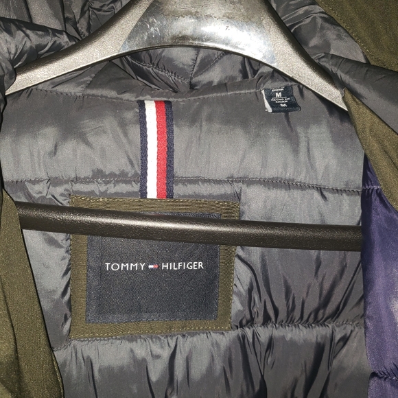 Tommy Hilfiger Winter Jacket Med. - Picture 9 of 11
